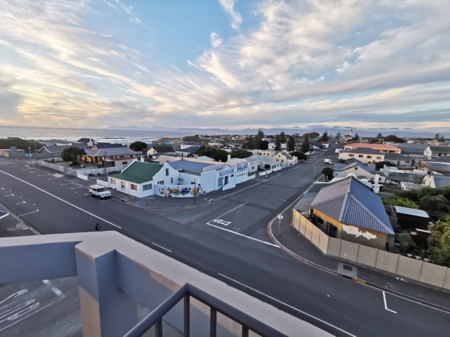 3 Bedroom Property for Sale in Gansbaai Central Western Cape